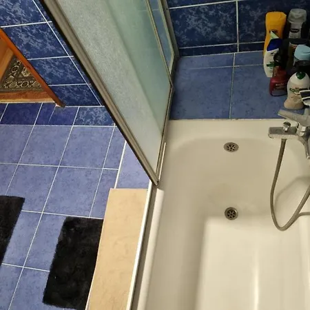 Ξενοδοχείο Double With Full Orthopedic Bed, Doppelzimmer, двойная комната, Doble Habitacion, Double