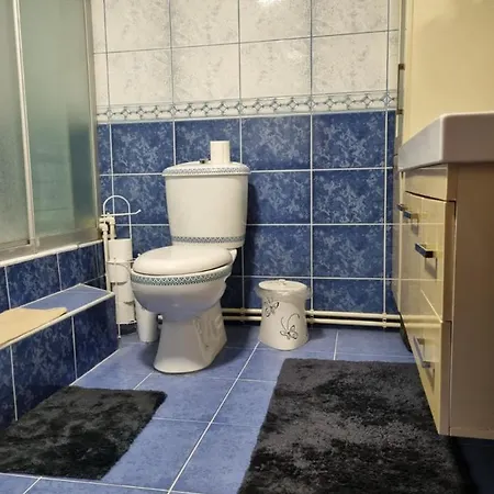 Ξενοδοχείο Double With Full Orthopedic Bed, Doppelzimmer, двойная комната, Doble Habitacion, Double *